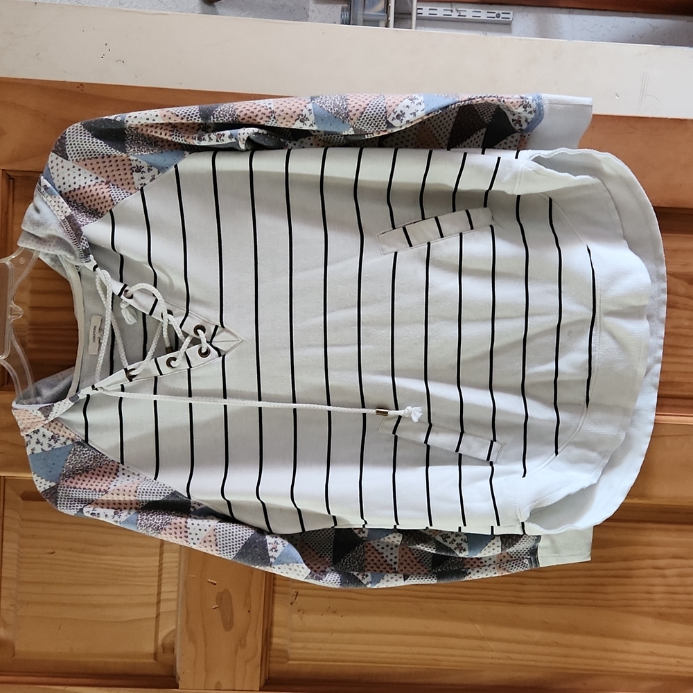 Maurices Sweatshirt top.